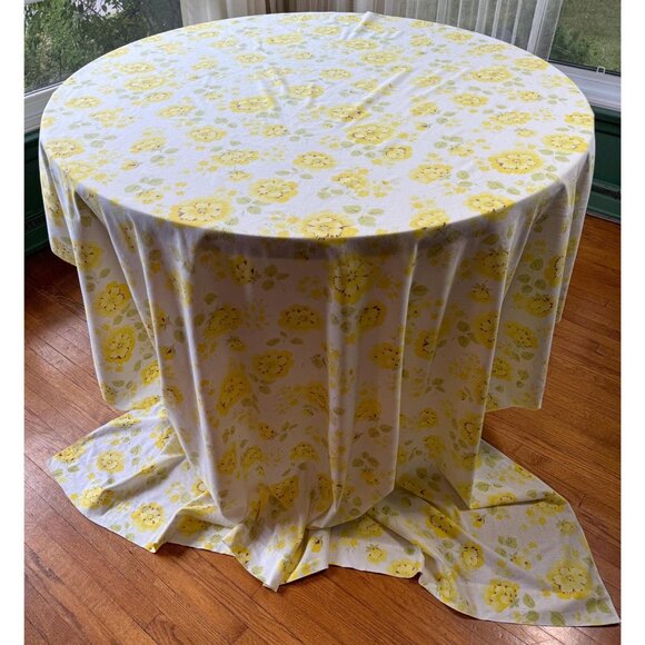 Vintage 1970s flat/top sheet, floral yellow pastel bedsheet, twin size bed - Picture 2 of 10